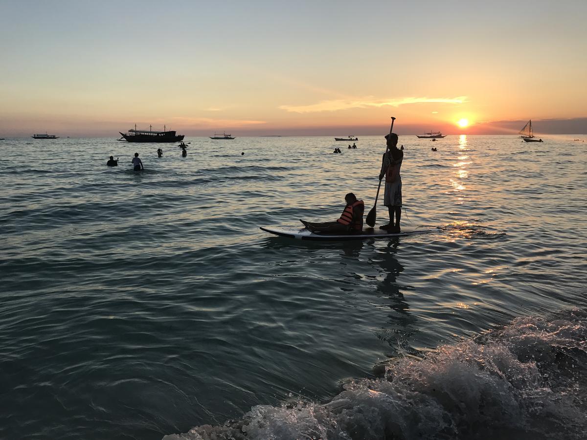 Boracay Beach Club Balabag  Exterior photo